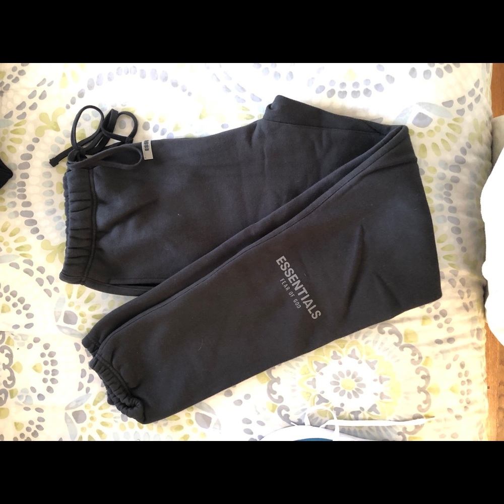 FEAR OF GOD SWEATS